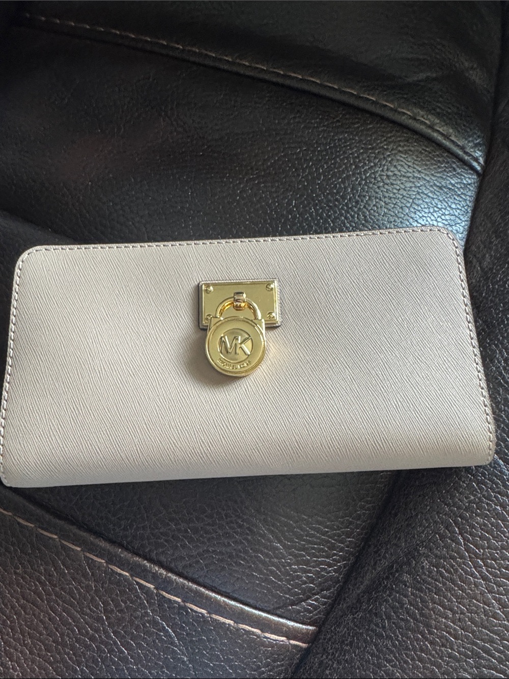 Michael Kors Beige Hamilton Traveller Wallet with Gold MK Lock